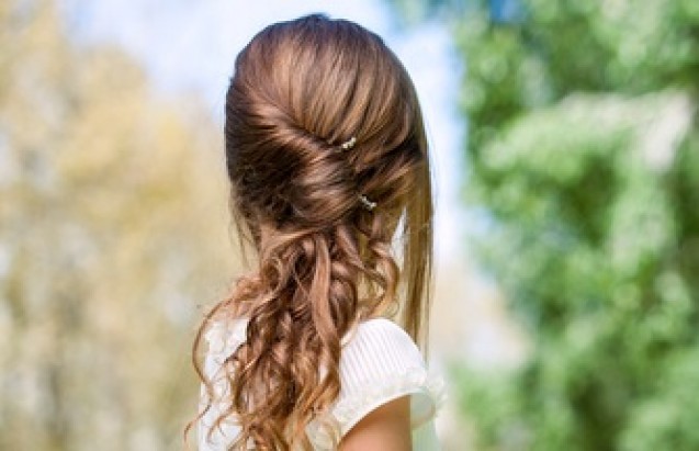 Gaya Rambut French Twist 
