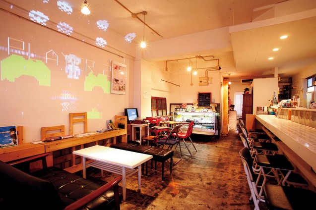 Bits & Bytes Cafe, Jepang