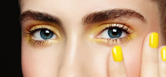 Tren make up kuning untuk musim semi