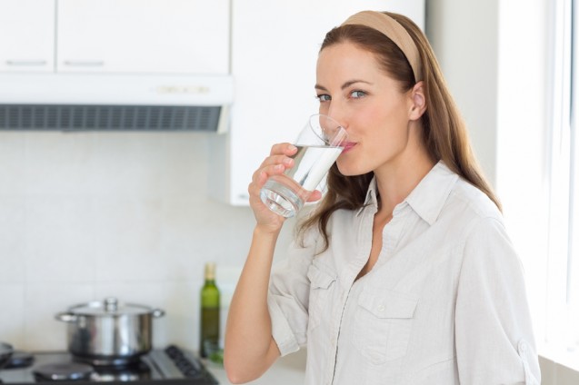 Minum air putih