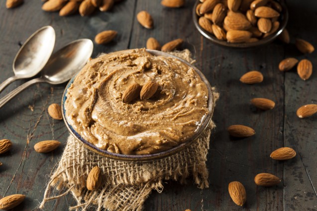 Selai almond