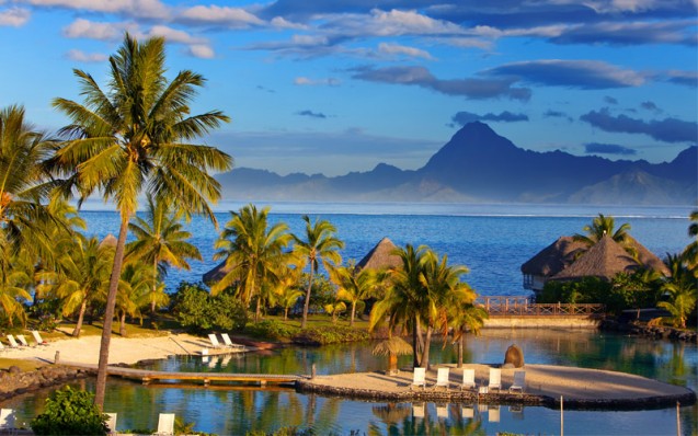 Bulan madu di Tahiti