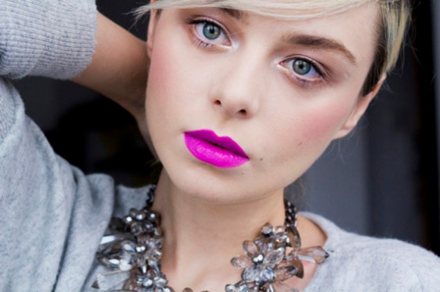Blush on warna ungu