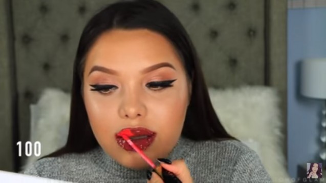 100 lapis lipstik