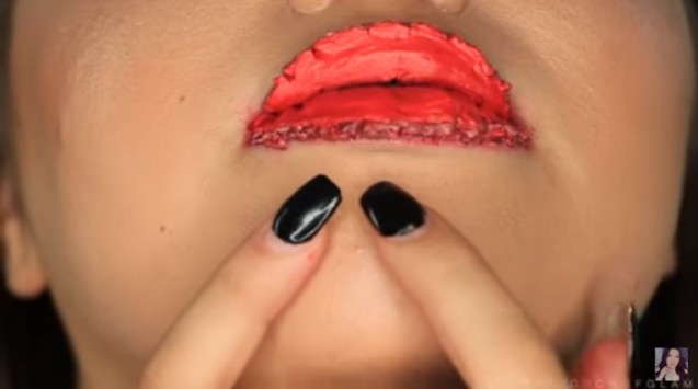 100 lapis lipstik