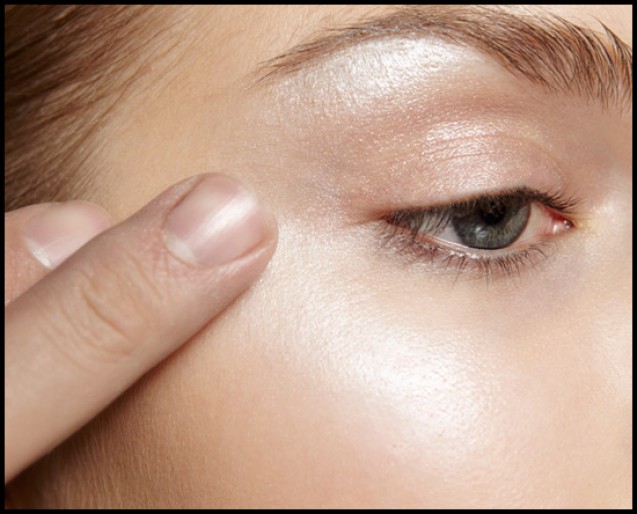 Make up wajah highlight