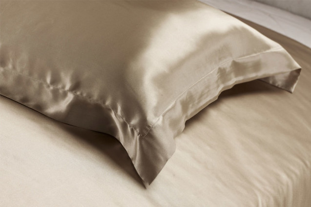 Sarung bantal 