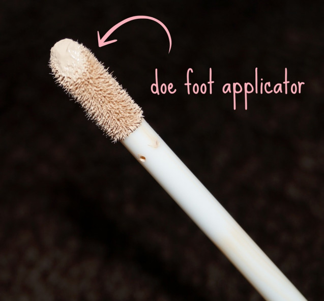 Doe foot wand concealer