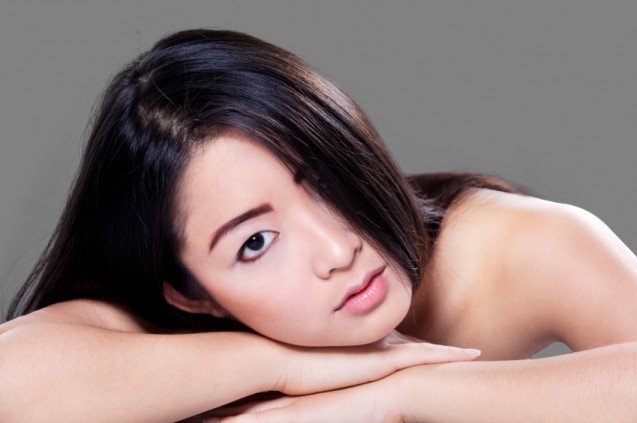 Mengubah belahan rambut