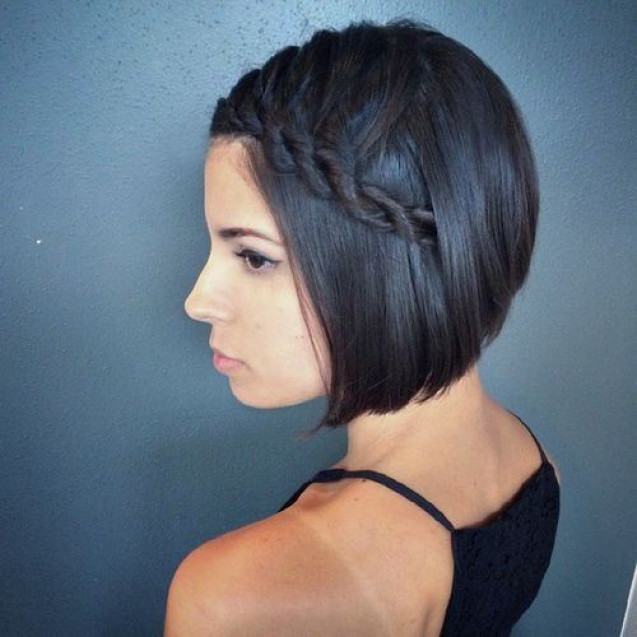 Kepang rambut satu sisi